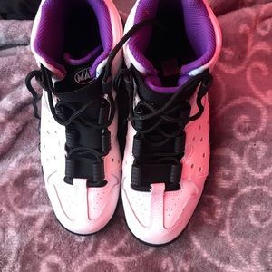 Like new air max 2 cb size 7.5